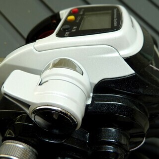 シマノ電動リ－ル　プレイズ 1000 美品 ２回のみ使用