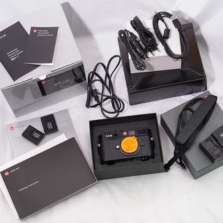 Leica M9 ライカ M9 ブラックペイント 美品です。 価格交渉応じます！！ Leica M9 ライカ M9 ブラックペイント 美品です。 価格交渉応じます