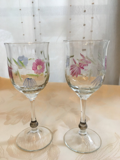 ワイングラス 花柄ペア Tancoro 東高円寺の食器 コップ グラス の中古あげます 譲ります ジモティーで不用品の処分