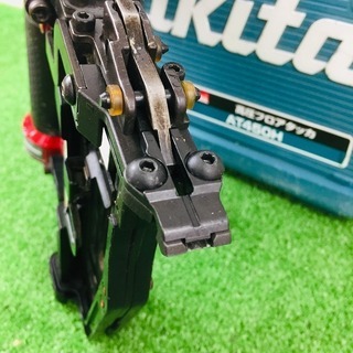 マキタ　AT450H　高圧フロアタッカ【リライズ野田愛宕店】【店頭取引限定】【中古品】1点限り早い者勝ち！