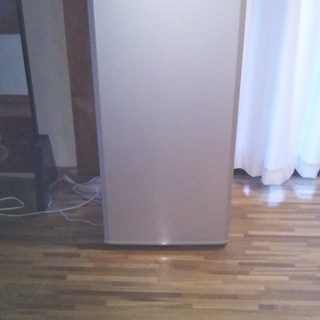 新品未開封三菱 121L 冷凍庫【右開き】値下げしました。シャイニーシルバー受け取りに来てくださる方に。 MF-U12D-S 