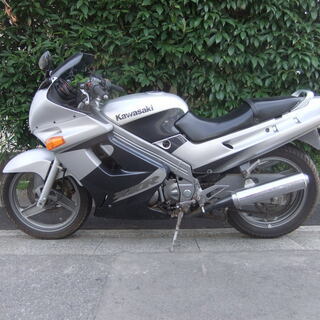 カワサキ ZZ-R250 実動中古車 走行少なめ オイル交換後引渡し 書類有り