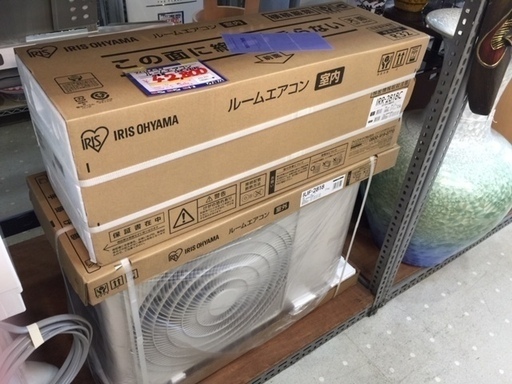 新品　アイリスオーヤマ　ルームエアコン　ＩＵＦ-2818　ＩＲＲ-2818Ｃ