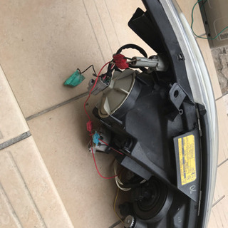  目立ち度200%！50エスティマ純正加工ライトです