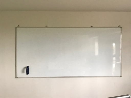 値下げ！ホワイトボード1.0ｍ×2.1ｍ（新規会社立ち上げの方、予算を抑えたい方におすすめです）クリーナー付き
