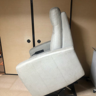 大幅お値引き‼️️介護にも使えるソファー