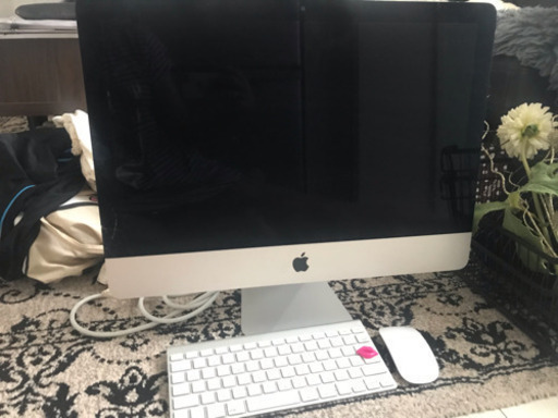 iMac 21.5インチ (定価13万円)