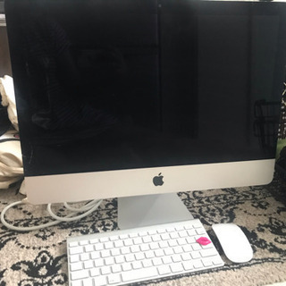 iMac 21.5インチ (定価13万円)