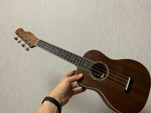 Fender ウクレレコンサートタイプ 超カッコ良いです Fun Time 横須賀中央の弦楽器 ギターの中古あげます 譲ります ジモティーで不用品の処分