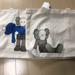 新品未使用 kaws UNIQLO Tシャツ XL4着 トートバッグ2つ