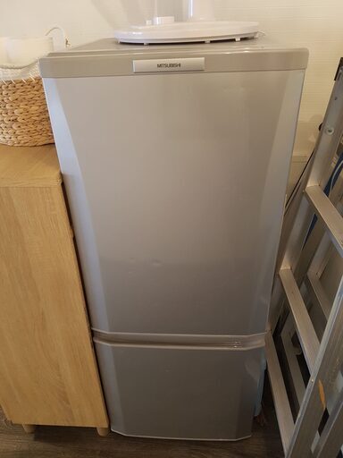 (予約販売) 冷凍冷蔵庫 MR-P15W-S MITSUBISHI 146L
