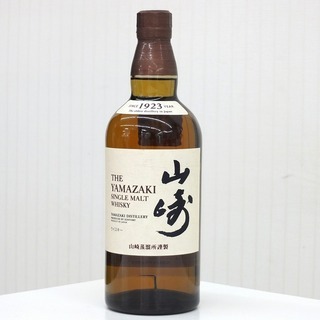 サントリー　山崎　ウイスキー　洋酒　700ml