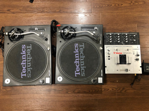 DJセット(Technics、Vestax)