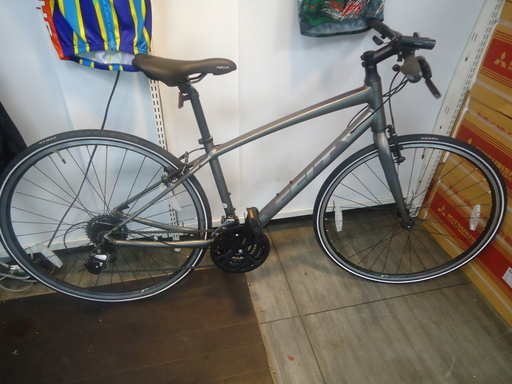 8月限定【エコプラス小倉南店】FELT クロスバイク VERZA S50 3×8段 ダークグレー色 51cmサイズ 中古車☆スタッフ永島おすすめ 80264