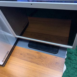 DELL XPS 630i  HDD700GB？メモリ4GB