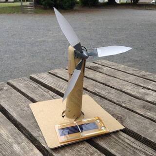ソーラー工作ワークショップ　廃品材料を使ってソーラーで動く風車を...