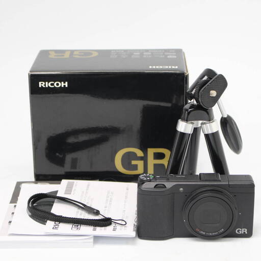 401)RICOH GR リコー コンパクトデジタルカメラ　1620万画素 電池 箱 付属あり