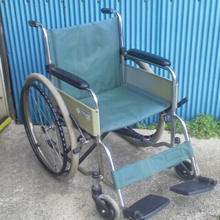 【取引終了】折りたたみ式 車椅子