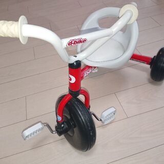 子供用三輪車 d-bike