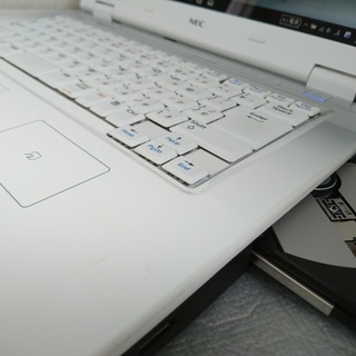 取引中】 ☆SSD搭載で快適☆ NEC Lavie 15インチ ホワイト Windows10