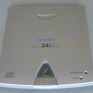 PanasonicポータブルCD-R/RWドライブKXL-RW40AN