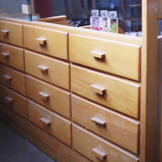 アンティークのシャツケース