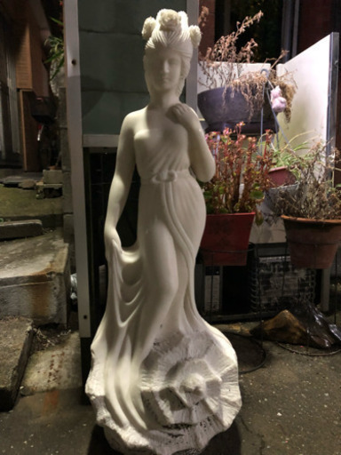 女神像石
