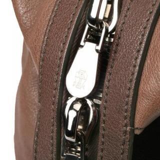 ブルネロクチネリ 貴重！ 大型 大容量 レザーボストンバッグ