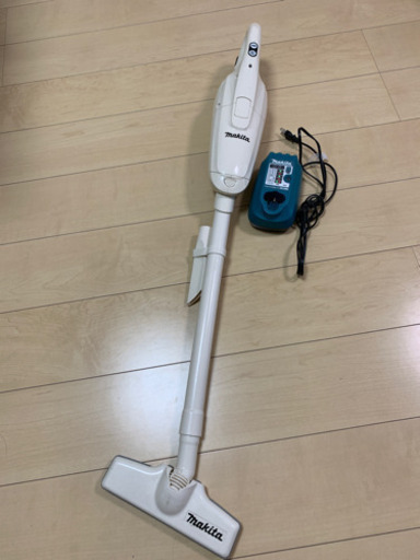 makita コードレスクリーナー マキタ(Makita) 充電式クリーナ 10.8V 本体付属バッテリー1個搭載モデル CL102DW
