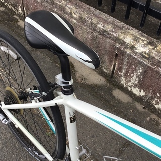 ★ジャイアント・LIV エスケープRX ・24段変速・ホワイト