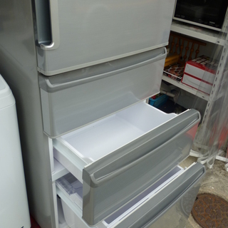 美品　AQR-361F 　４ドアー冷蔵庫　2017年製