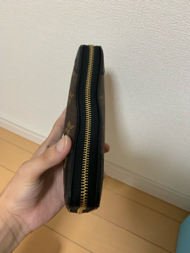Louis Vuitton ジッピーウォレット レティーロ