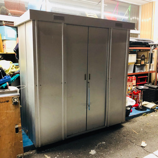 岐阜発！大きめ 倉庫 物置 鍵付き 家具