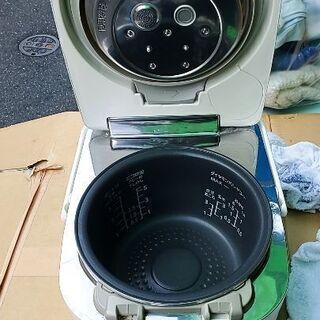 Panasonic圧力IH2017年式。SR-PW106動作品‼️