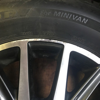 トヨタノアに履かせていたタイヤになります。