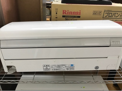 美品！！　お掃除機能搭載！　４．０キロエアコン！　１４畳～１６畳用　ハイグレードモデル！　標準工事費込み　５０，０００円