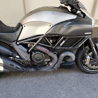 DUCATI　ディアベルチタニユム　希少車
