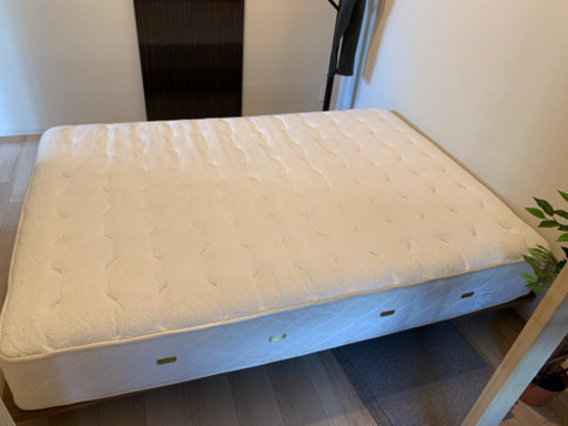 ダブルサイズ フランスベッド製高級マットレス フレーム付き