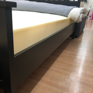 IKEA】クィーンベッドフレーム➕マットレス無料で選択可能（マットレス 