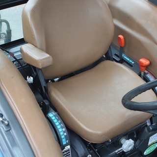 【SOLD OUT】ニューホランド トラクター F2200KLH クボタ KL410H 41馬力 キャビン 自動水平 ハイスピード 598時間