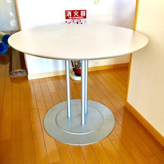 コクヨ 丸テーブル 70×90㎝ 大理石風の天板 LTT-216...