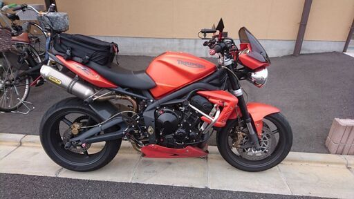2010年 Street Triple R ジムカーナ仕様