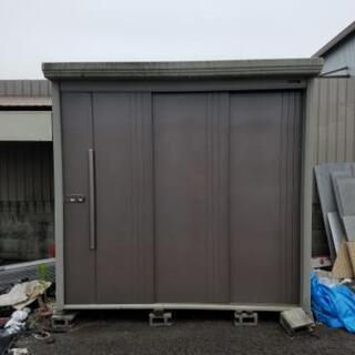 お話中 タクボ 物置