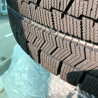 言い値での対応します！笑スタッドレスタイヤ【BLIZZAK VRX】バリ目
