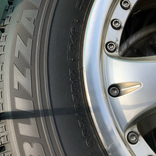 言い値での対応します！笑スタッドレスタイヤ【BLIZZAK VRX】バリ目