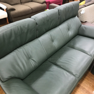 karimoku（カリモク）3人掛けソファー