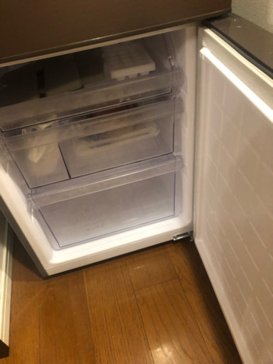 冷蔵庫 見た目とても新しい！