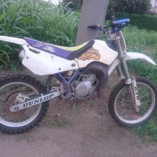 埼玉県富士見より、YZ80ラージホイール！予備パーツ付き