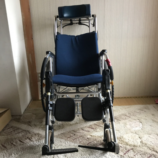 タヒラの介護用車椅子  車椅子 中古