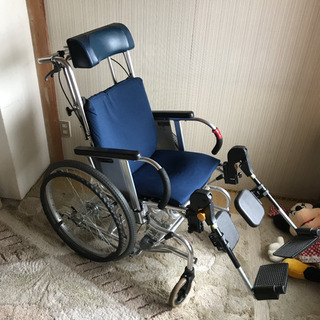 タヒラの介護用車椅子  車椅子 中古